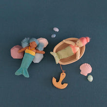 Load image into Gallery viewer, Holdie Folk Mermaid - Pearl
